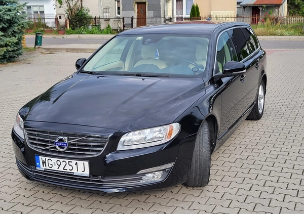 Volvo V70 cena 38900 przebieg: 198200, rok produkcji 2015 z Pilawa małe 596